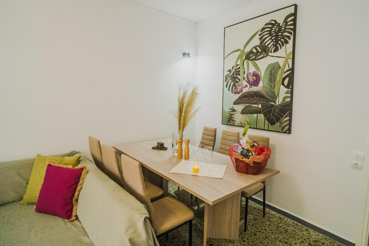 Green Apartment Ground Floor Feel Like Home Properties Saronida Eksteriør billede